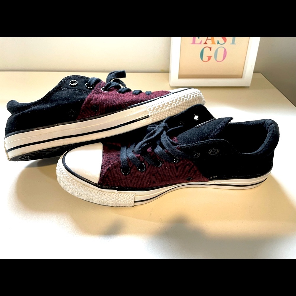 Converse low top